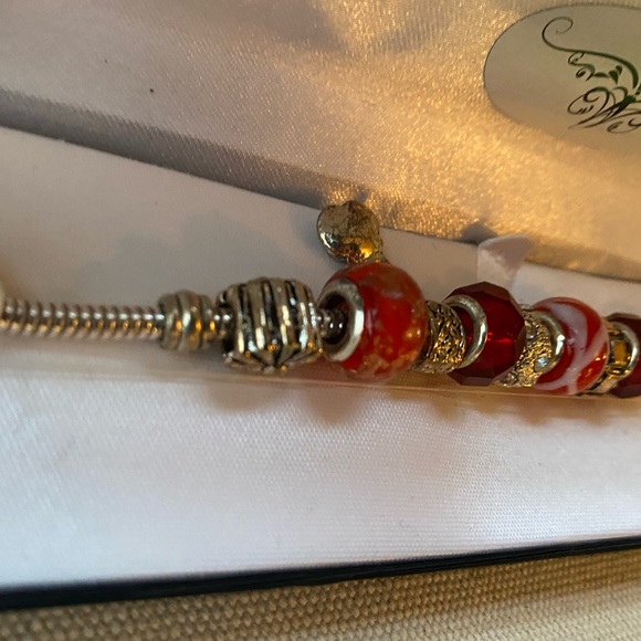 Chunky Red Glass Bead Metal Bracelet - Picture 13 of 15